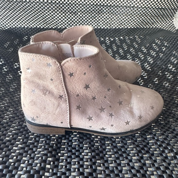 Cat & Jack Other - Cat & Jack Tan Starry Kids Boots